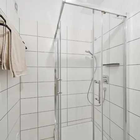 Ruhige Lage, Gute Anbindung, Frisch Renoviert Appartement Fellbach